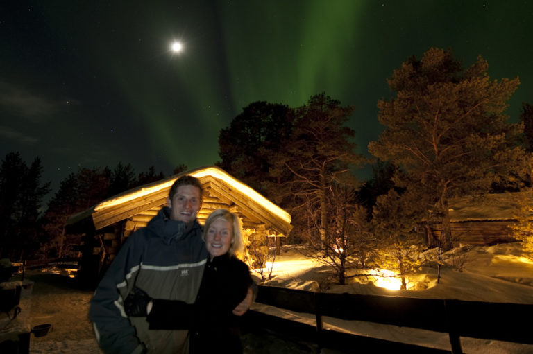 You may take a profile picture with the Northern Lights in the background © Liv Engholm