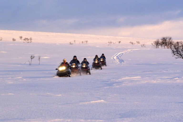 I Alta kan du dra på scootertur - © Trym Ivar Bergsmo